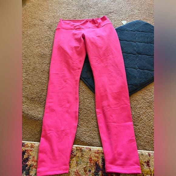 Fabletics medium hot pink leggings - Picture 2 of 8